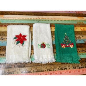3 VINTAGE Christmas Hand Tea Towels Poinsettia Tree, Ornament Home